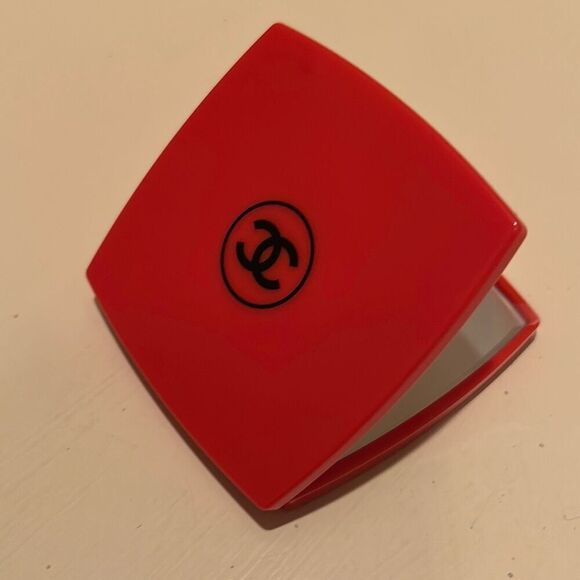 Chanel Double Sided Cosmetic Mirror Red Duo Travel Makeup Gift CC Logo New - Picture 1 of 11